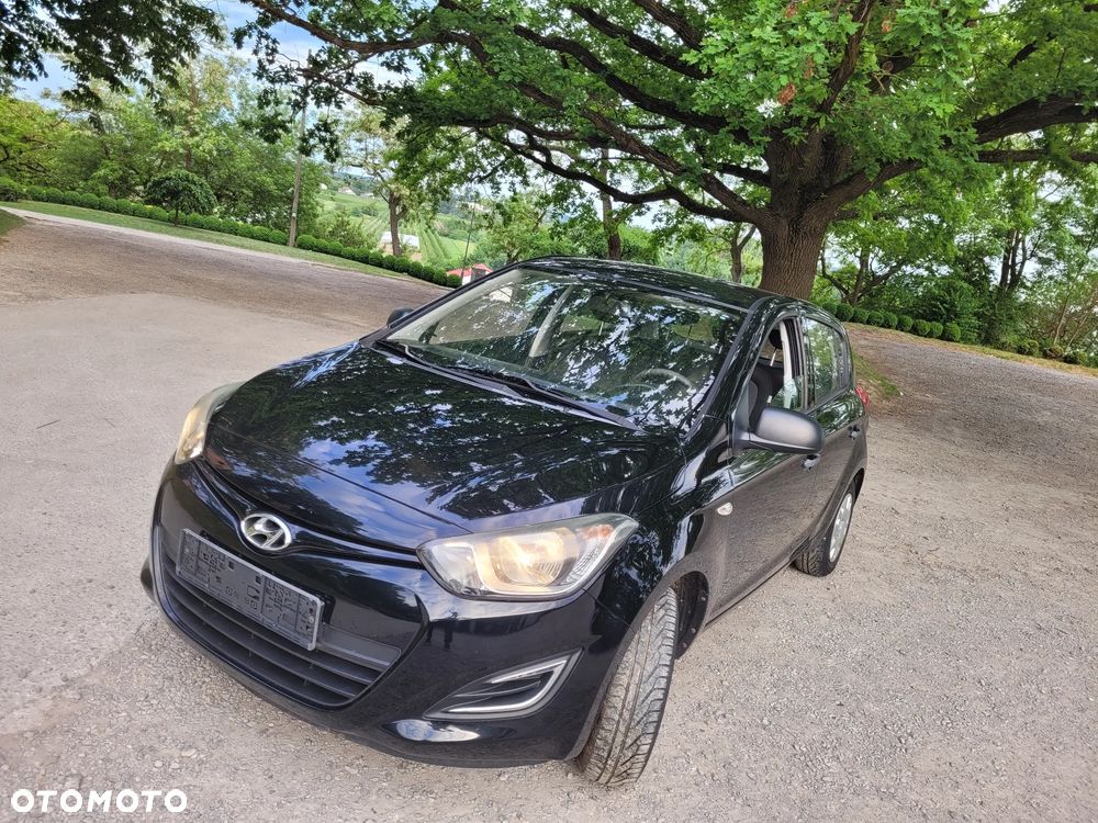 Hyundai i20 1.2 Fifa World Cup Edition - 18