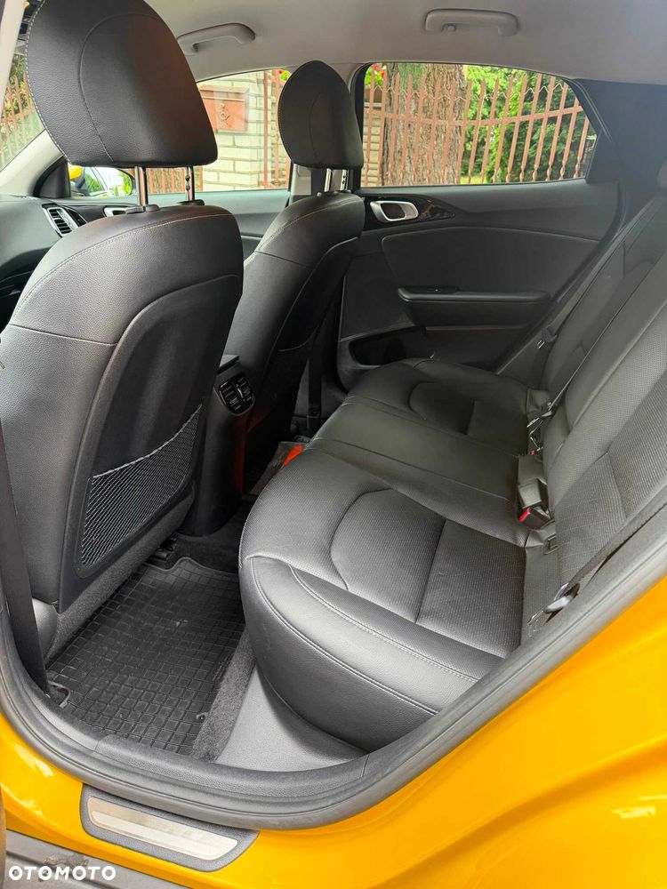 Kia XCeed - 8