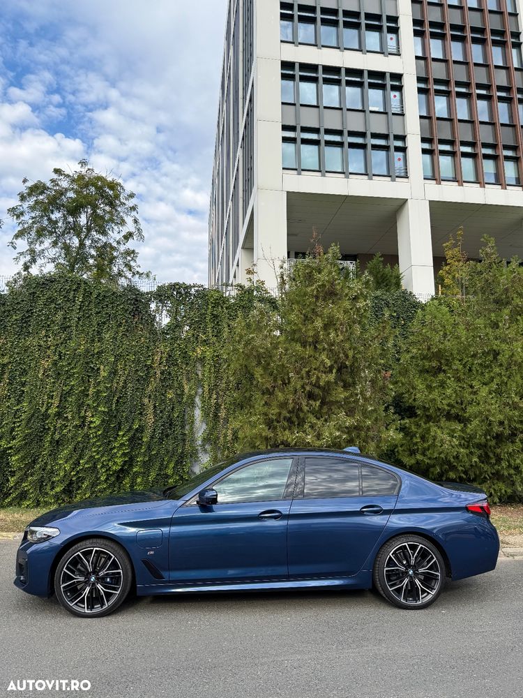 BMW Seria 5 530e Aut. M Sport Edition - 12
