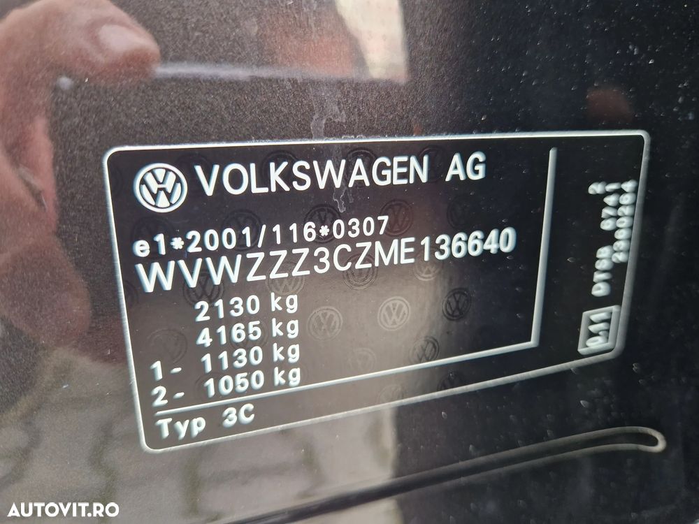 Volkswagen Passat 2.0 TDI DSG Comfortline - 9