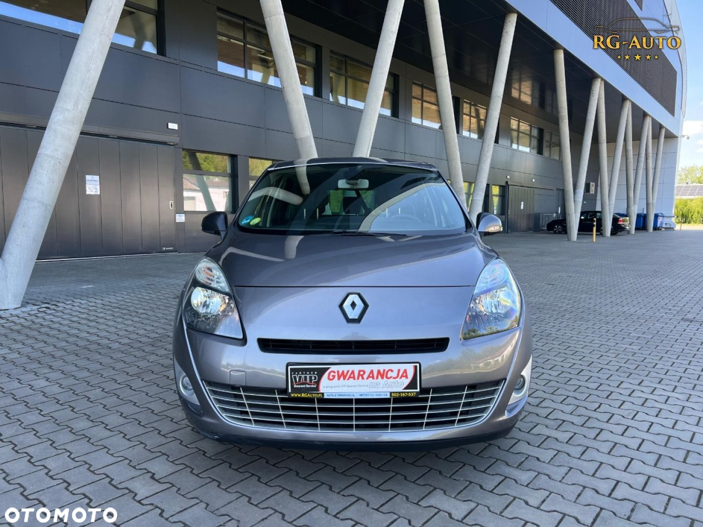 Renault Grand Scenic - 17