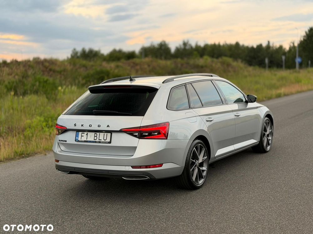 Skoda Superb 2.0 TDI DSG Sportline - 18