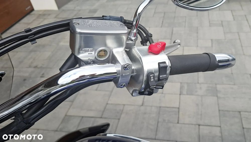 Yamaha XVZ - 17