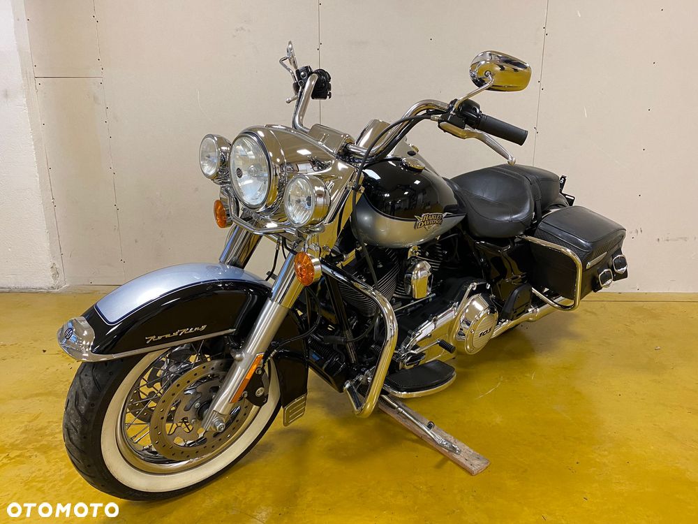 Harley-Davidson Touring Road King - 7