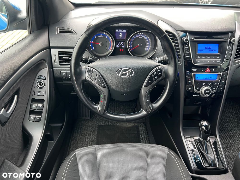 Hyundai i30 1.6 CRDi BlueDrive Premium DCT - 17