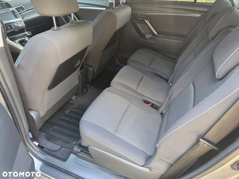 Toyota Verso 1.6 D-4D Prestige - 17