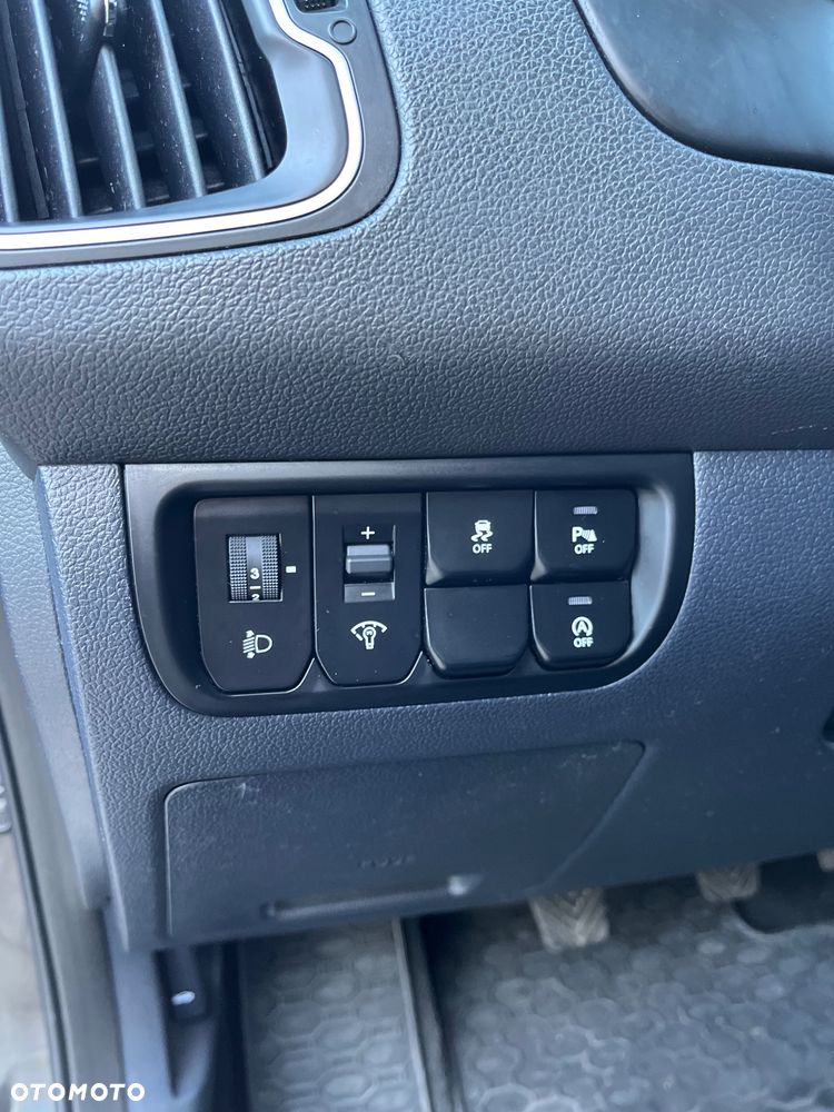 Kia Rio 1.4 Business Line - 35