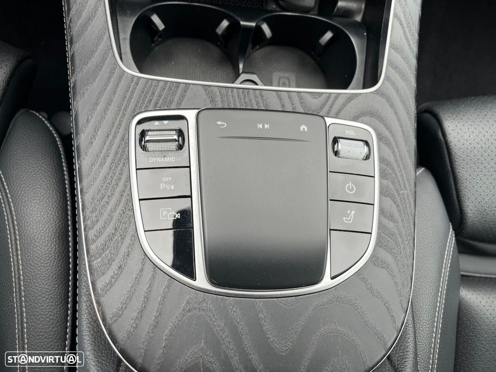 Mercedes-Benz E 300 de 9G-TRONIC AMG Line - 34