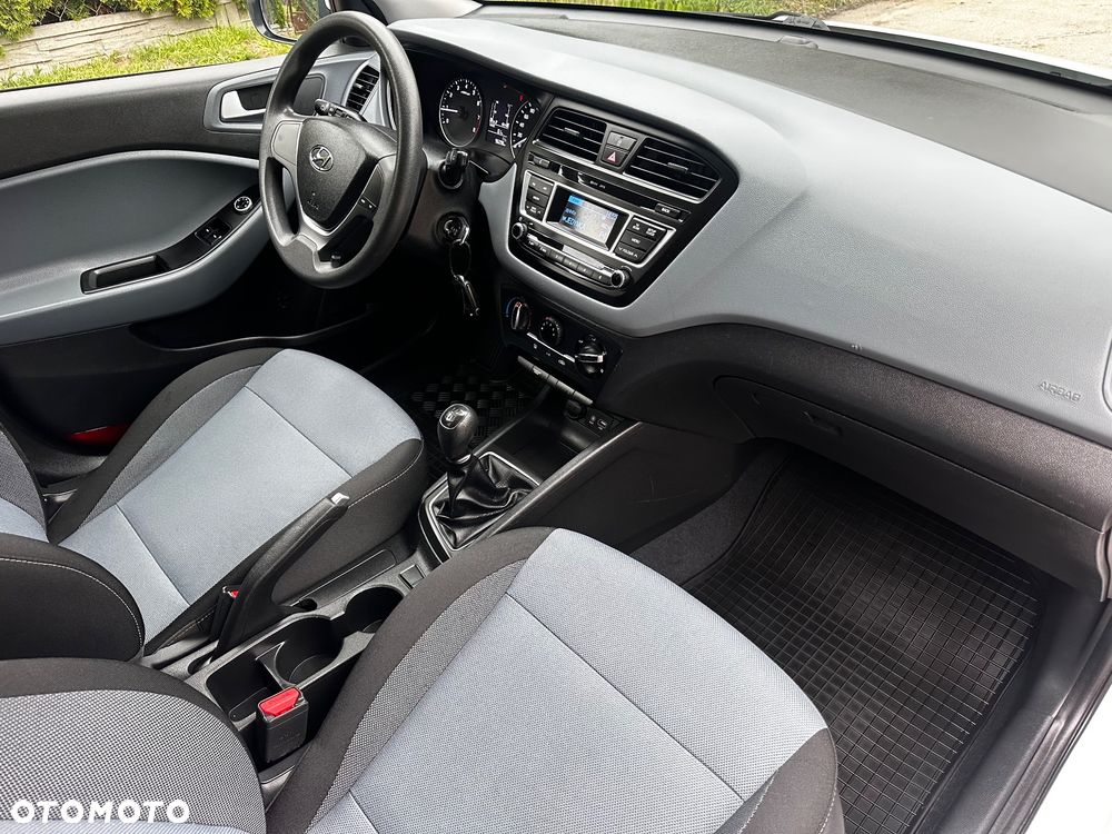Hyundai i20 1.25 Comfort - 29