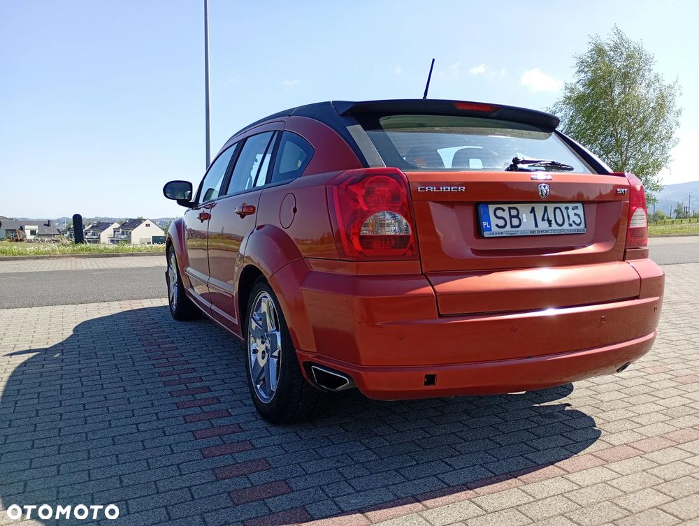 Dodge Caliber 1.8 SXT - 2