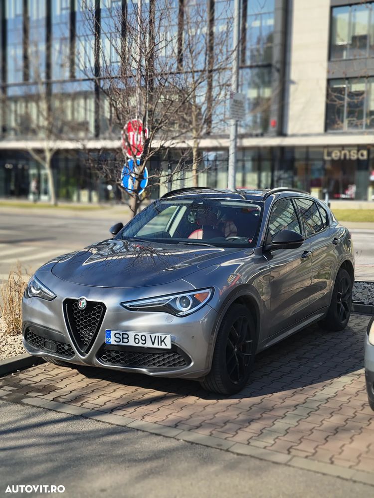 Alfa Romeo Stelvio 2.0 Turbo AWD AT8 Veloce - 11