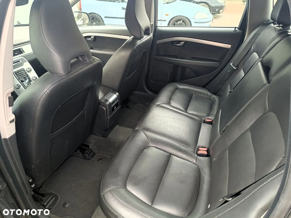Volvo V70 D4 Summum - 10