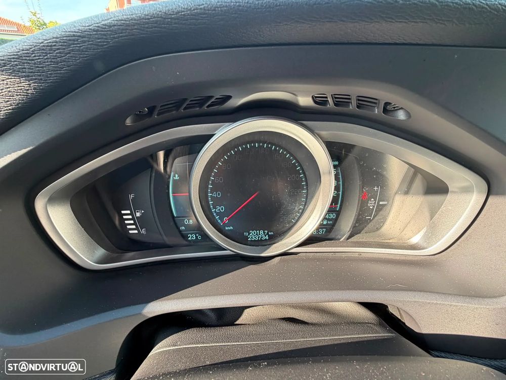 Volvo V40 D2 - 8