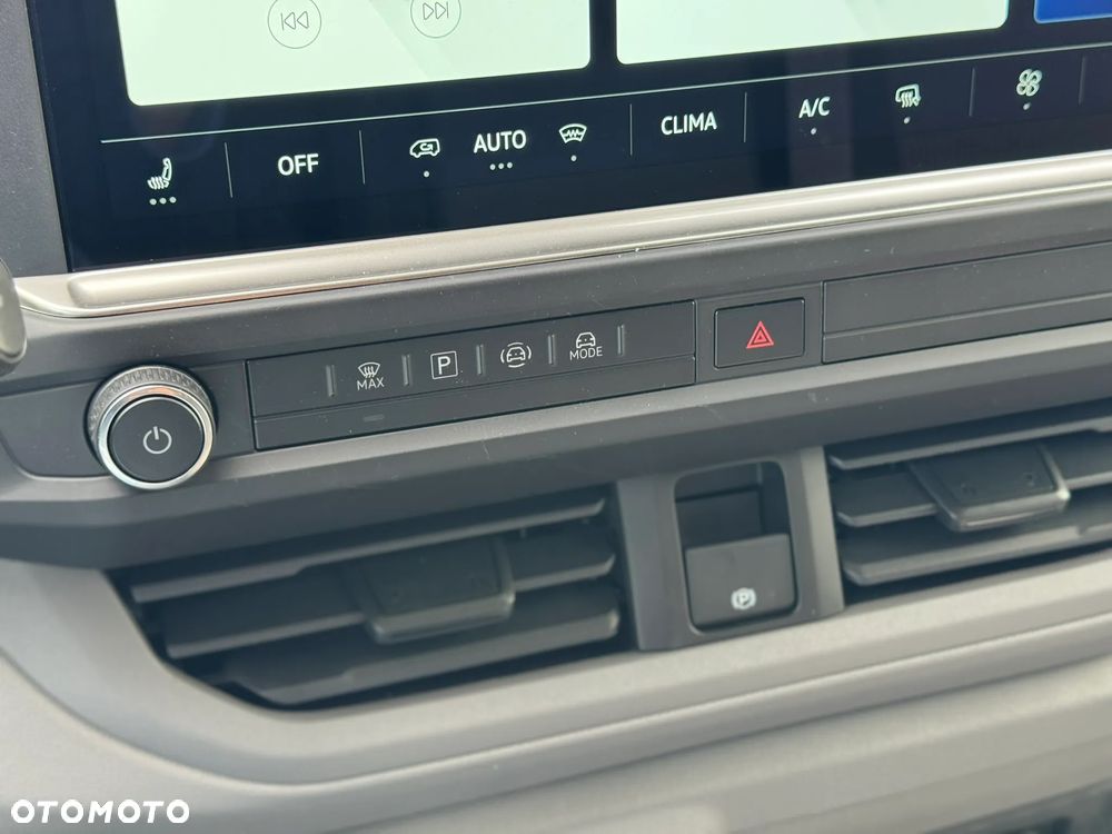 Volkswagen Nowy Transporter Plus - 17