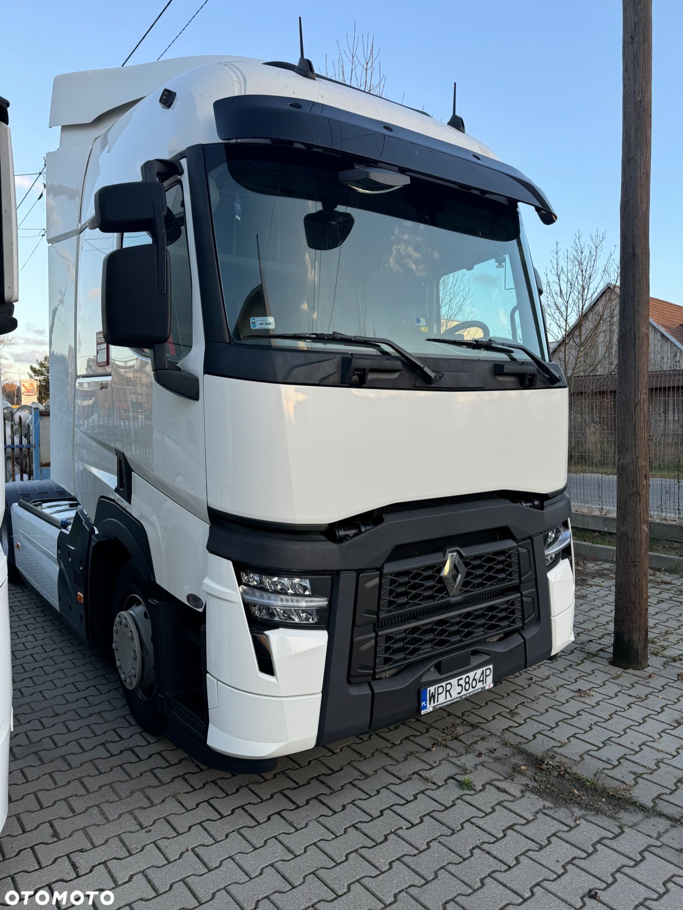 Renault T440 - 1
