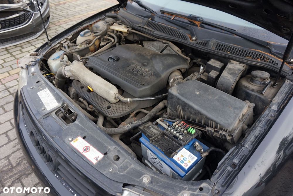 AUDI A3 8L1 3D HB 2000 LY9B 1.8T 16V ARZ 150KM ENJ CZARNY na części - 10
