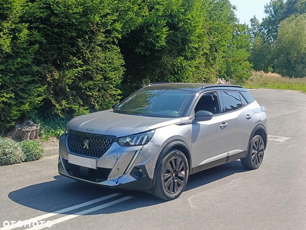 Peugeot 2008 PureTech 155 EAT8 GT - 2