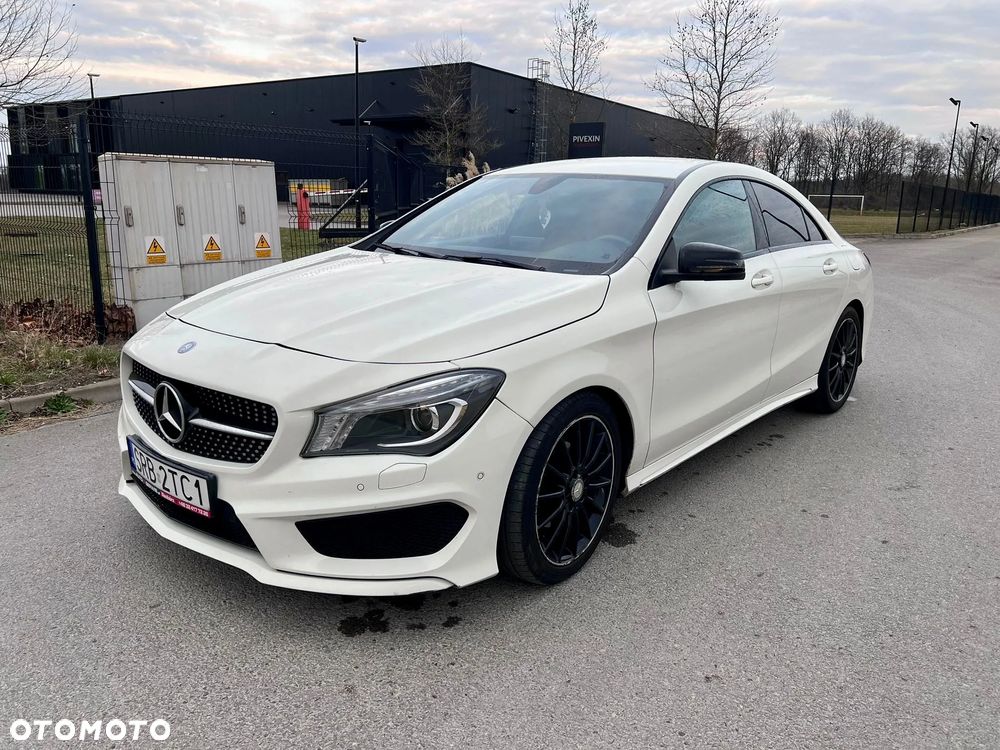 Mercedes-Benz CLA 200 AMG Line - 2