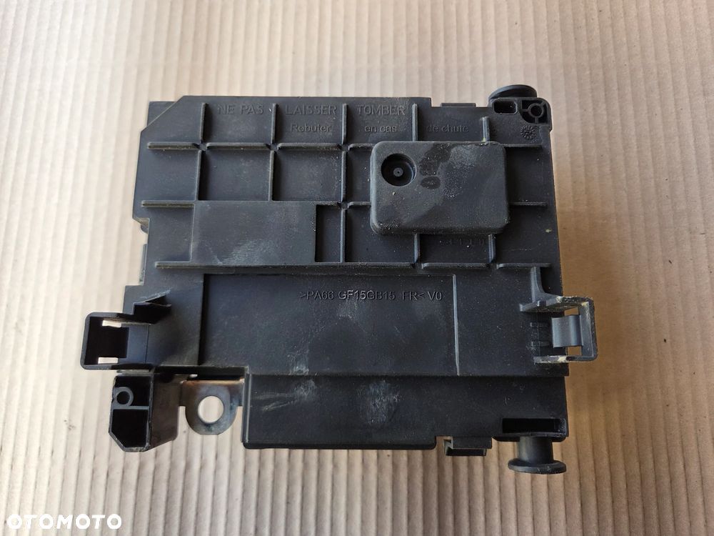 Moduł BSM skrzynka bezpieczników Citroen C4 II B7 1.6 E HDI - 2