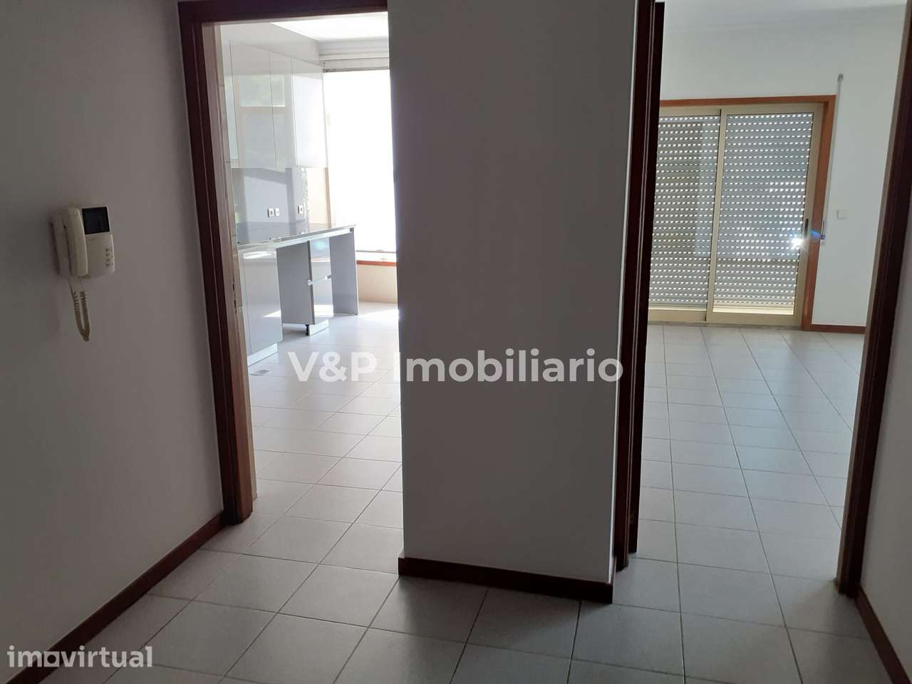 Apartamento T3 em S. Vicente com varanda, garagem e AC em Braga - Grande imagem: 3/16