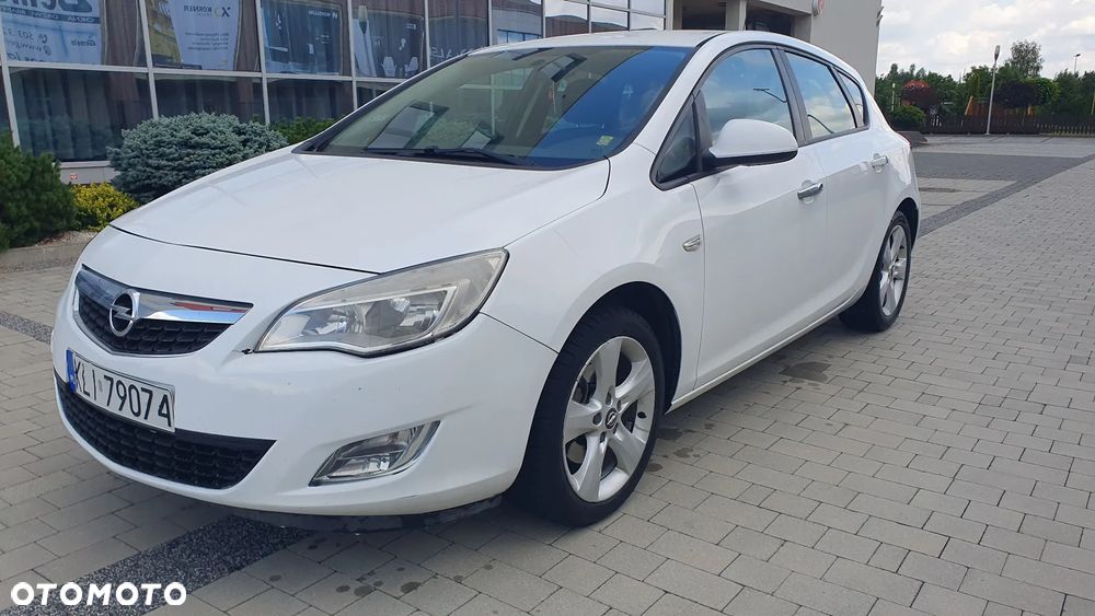 Opel Astra - 11