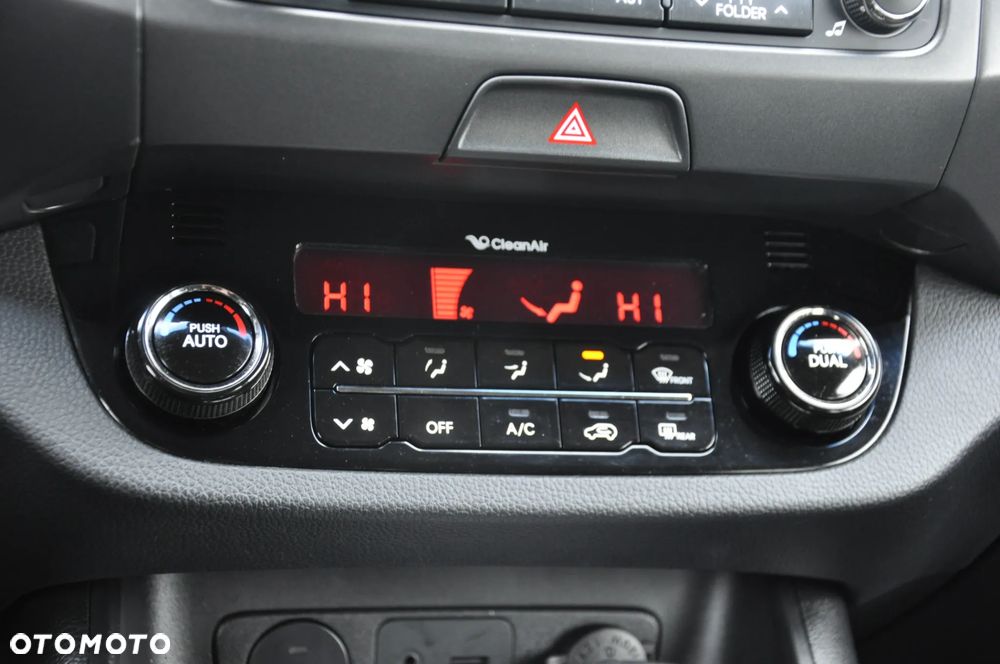 Kia Sportage 2.0 CRDI M - 9