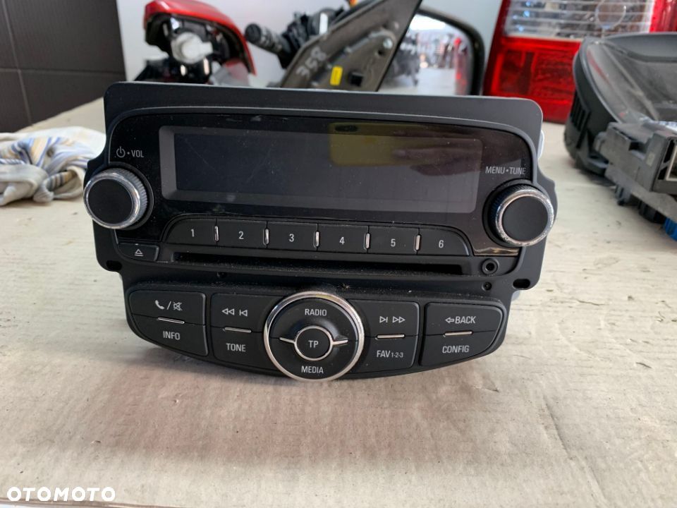 OPEL CORSA E 15R RADIO - 1