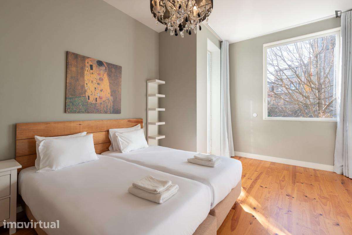 Apartamento com 1 quartos - localizado em Santo Ildefonso Porto - Grande imagem: 3/35