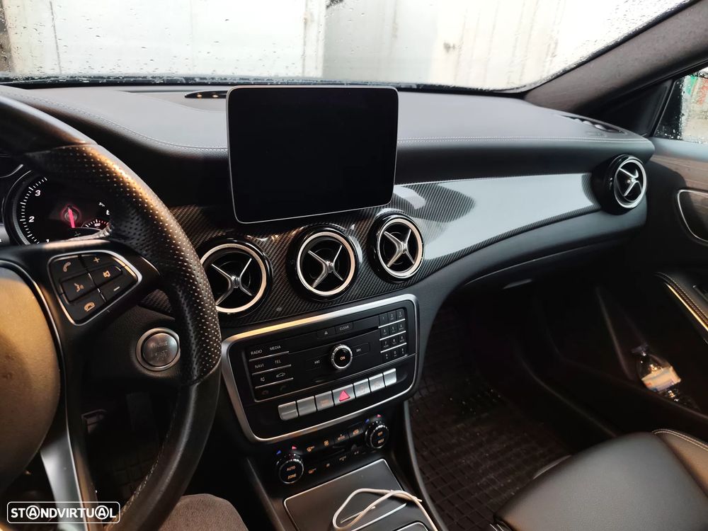 Mercedes-Benz GLA 220 d 7G-DCT AMG Line - 31