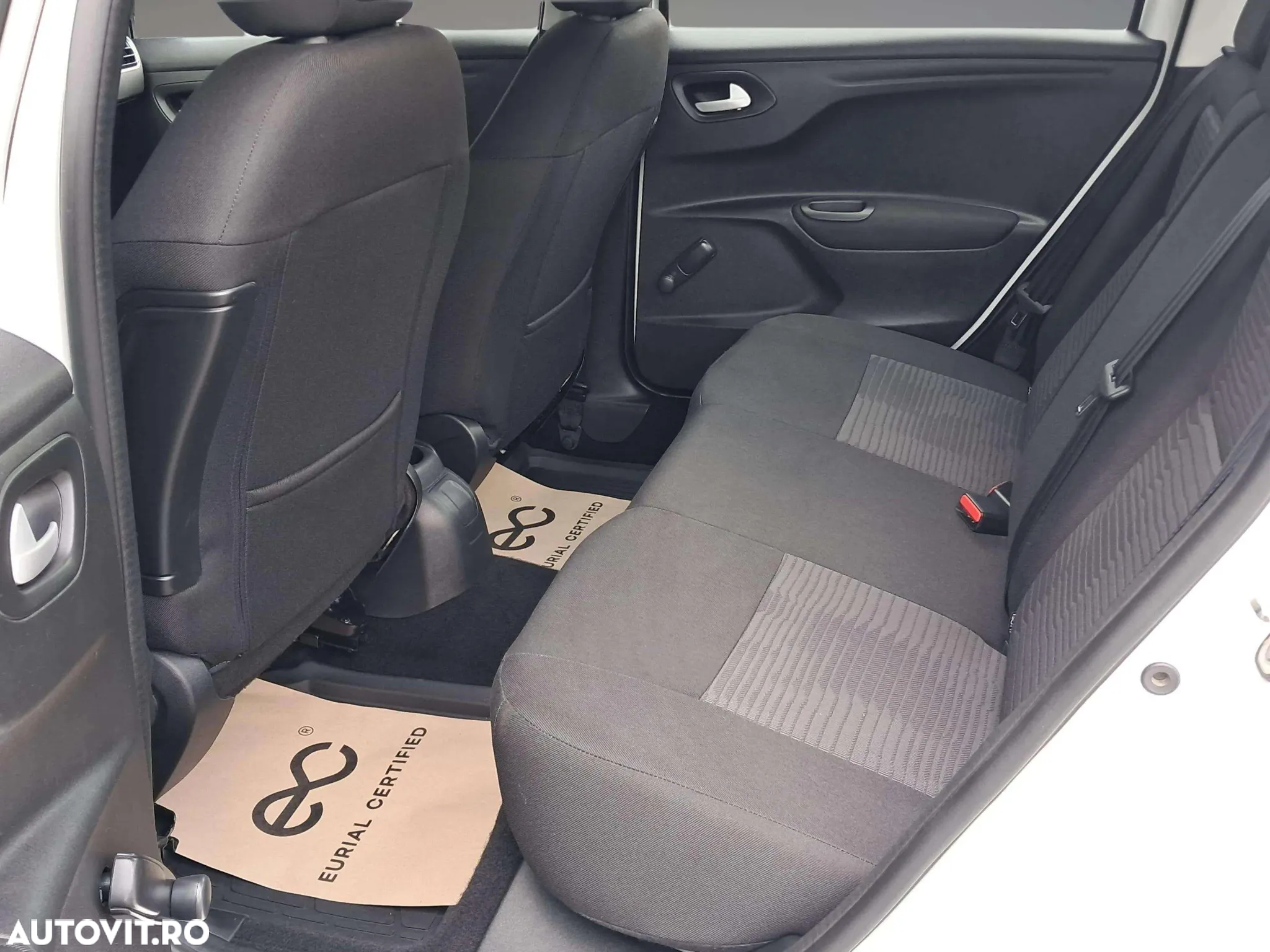 Peugeot 301 1.5 BlueHDI FAP Active - 9