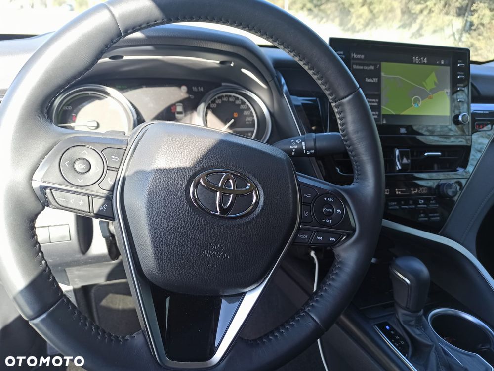 Toyota Camry 2.5 Hybrid Executive CVT - 27