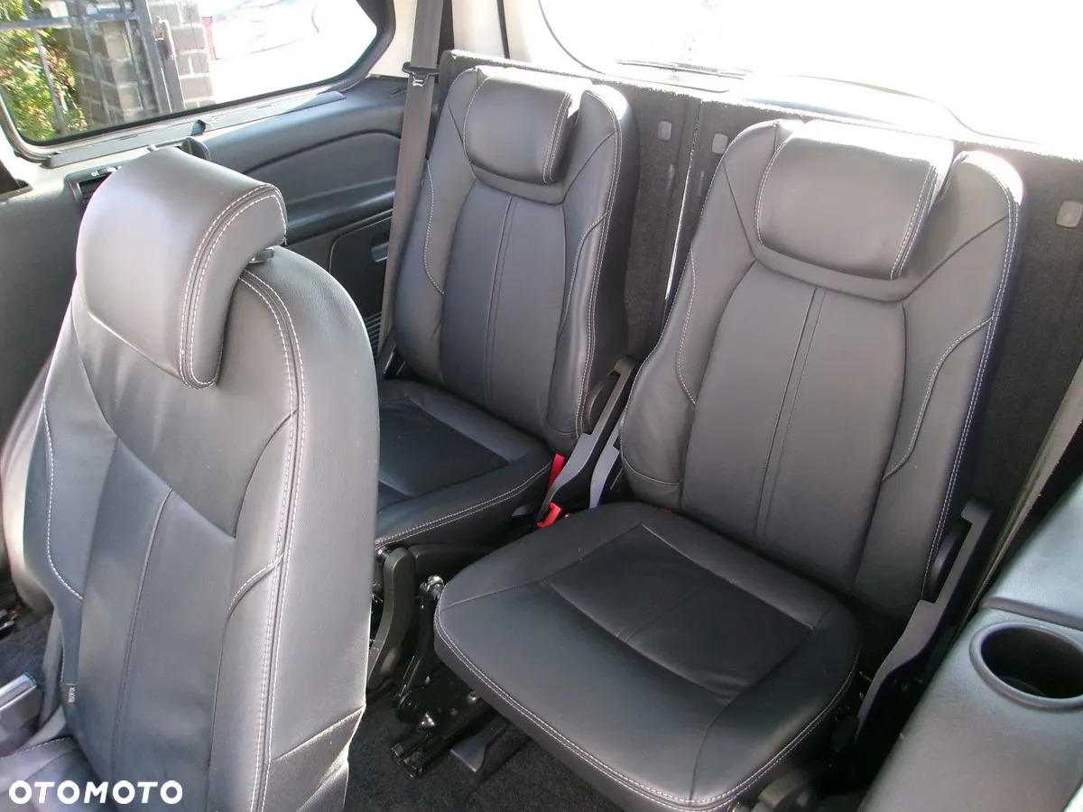 Ford Galaxy - 9