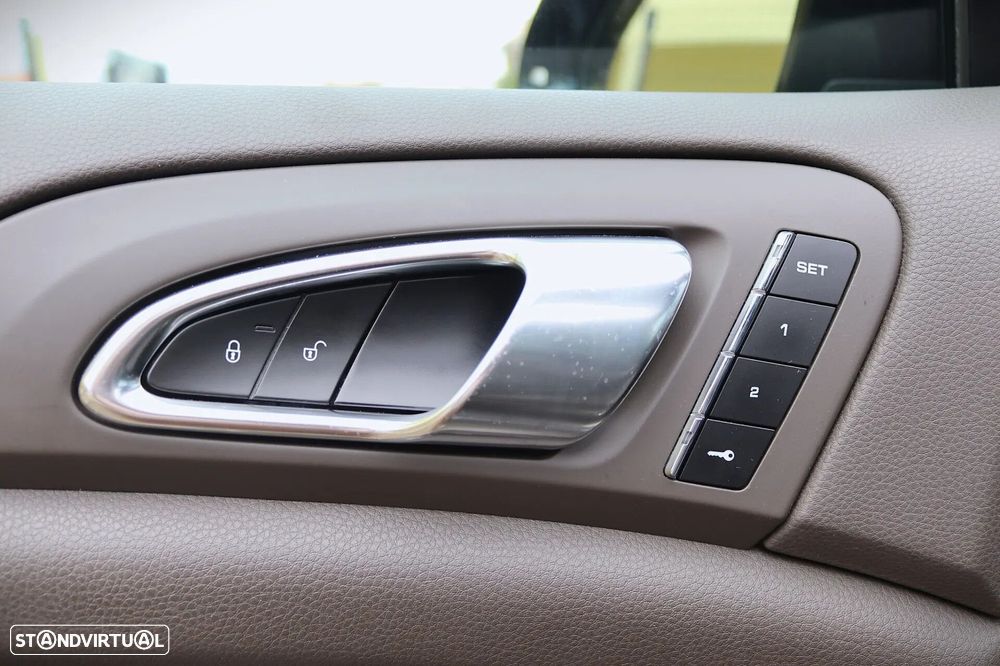 Porsche Cayenne S E-Hybrid - 18