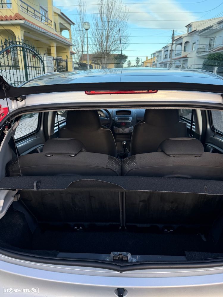 Peugeot 107 1.0 Black&Silver E5 - 9