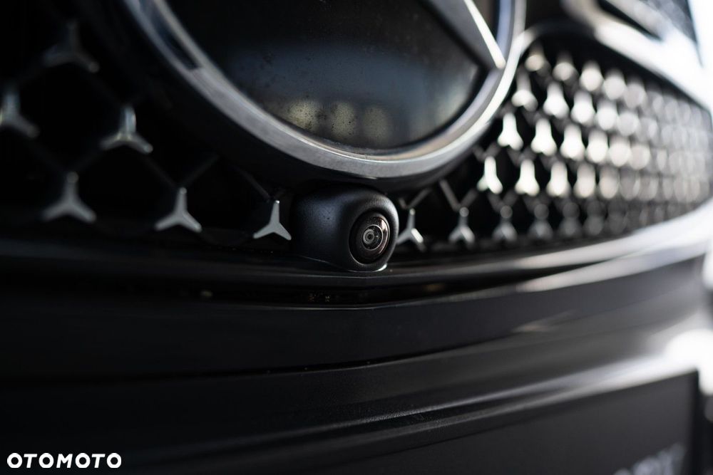 Mercedes-Benz GLC - 30