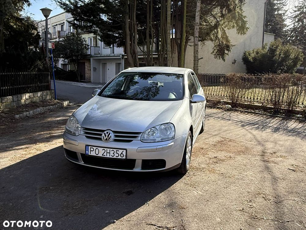 Volkswagen Golf 1.6 Trendline - 1