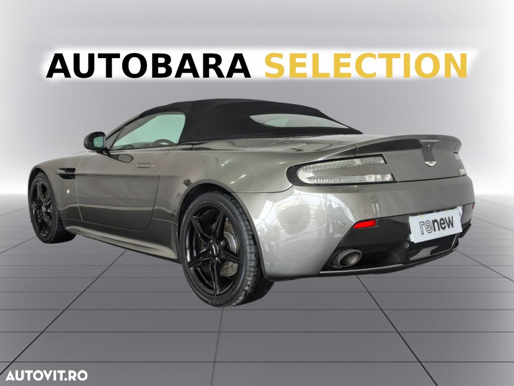 Aston Martin V8 Vantage S - 11
