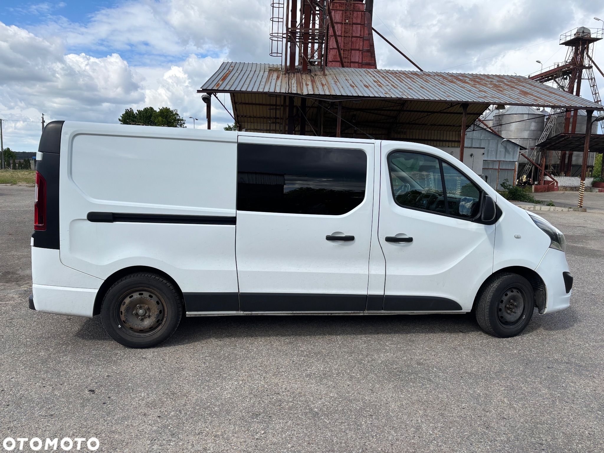Opel VIVARO - 1