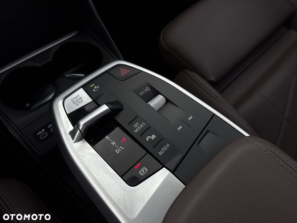BMW Seria 2 220i mHEV - 30