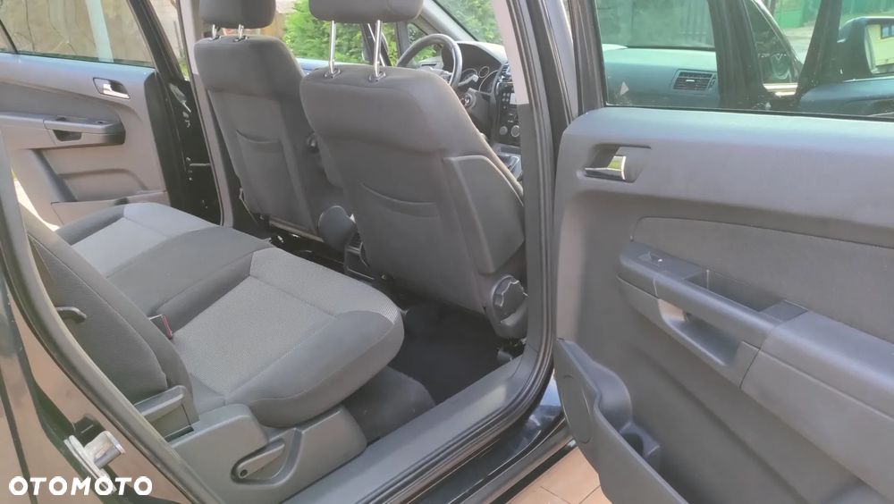 Opel Zafira 1.8 Cosmo - 11
