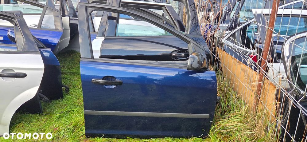 Drzwi przednie prawe Ford Focus Mk2 I2 (bez malowania) - 1