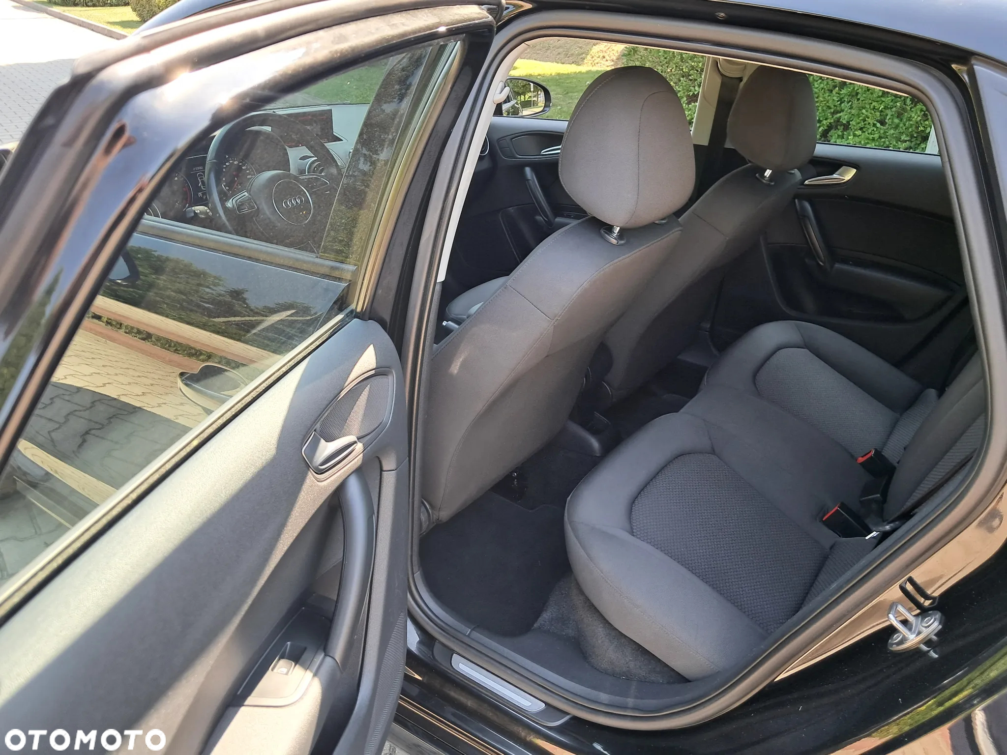 Audi A1 Sportback 1.6 TDI S line Sportpaket - 24
