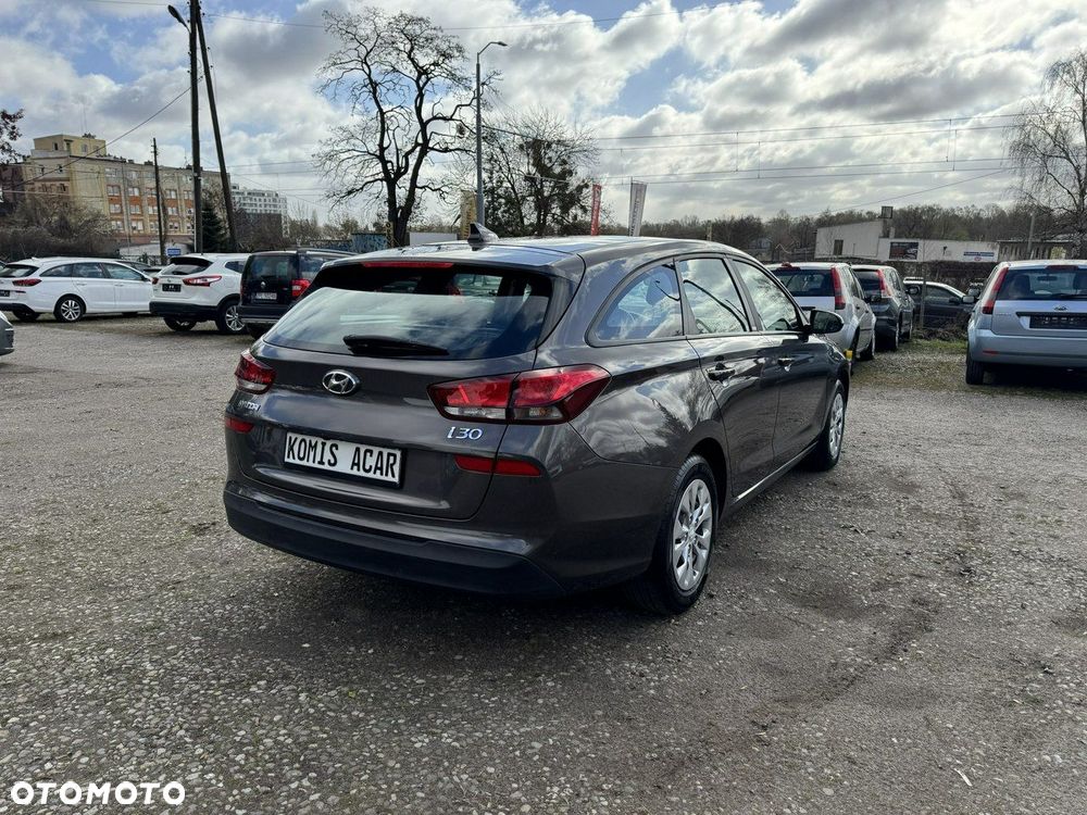 Hyundai i30 - 32