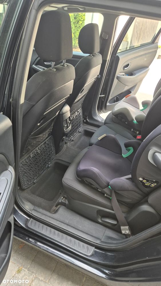 Kia Carens 1.7 CRDi L 7os - 5