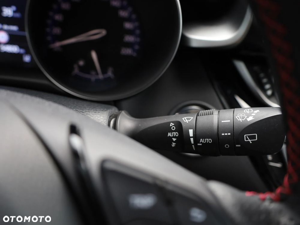 Toyota C-HR 1.8 Hybrid GPF GR Sport - 29