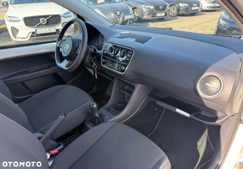 Volkswagen up! - 22
