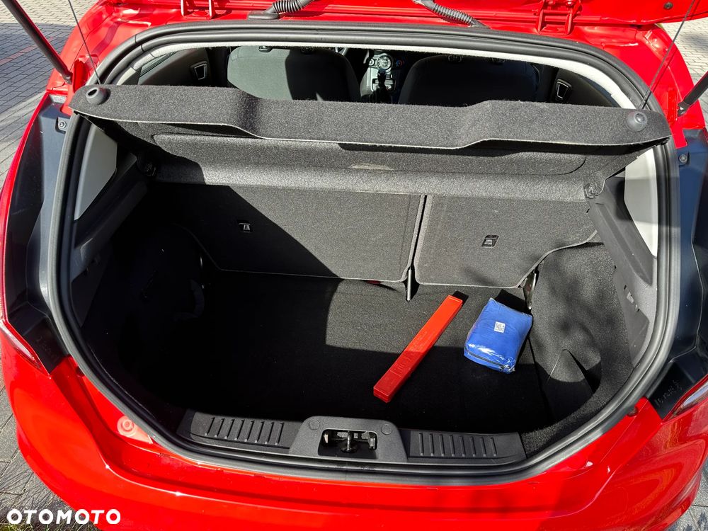 Ford Fiesta 1.0 Champions Edition - 8