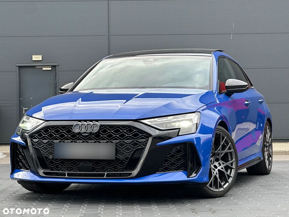 Audi RS3 Sportback - 1