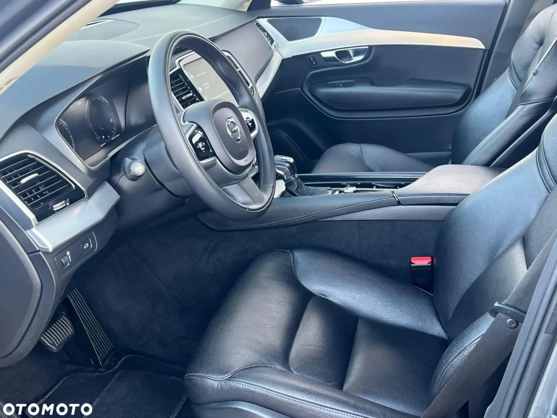Volvo XC 90 - 19