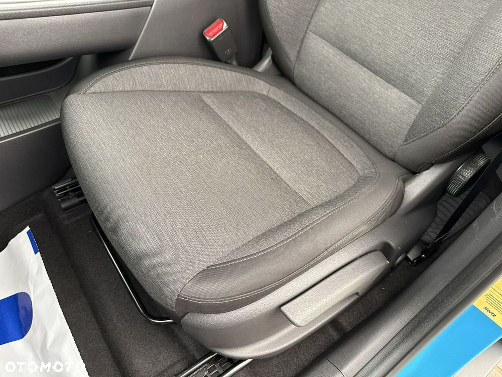 Hyundai Kona 64kWh Modern - 18